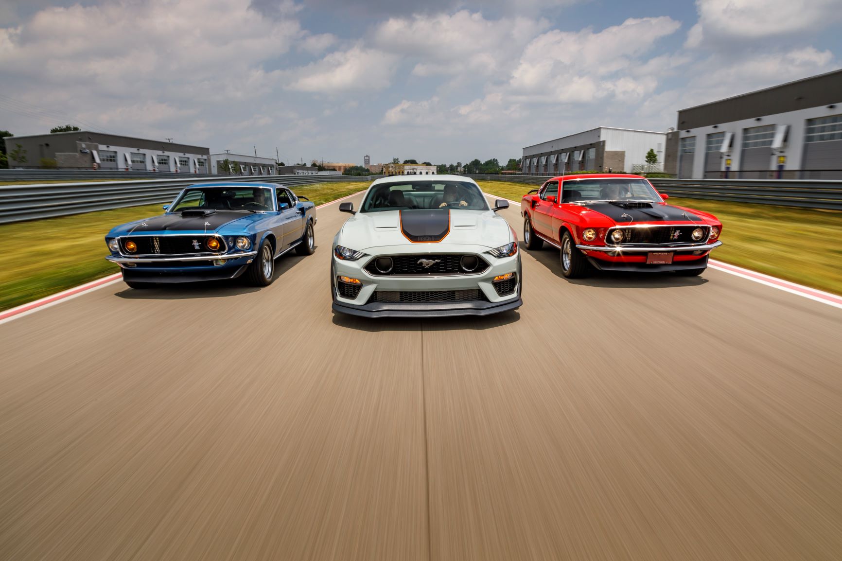 Mach 1限量版归来  5.0升V8 Mustang风格与性能的巅峰之作！